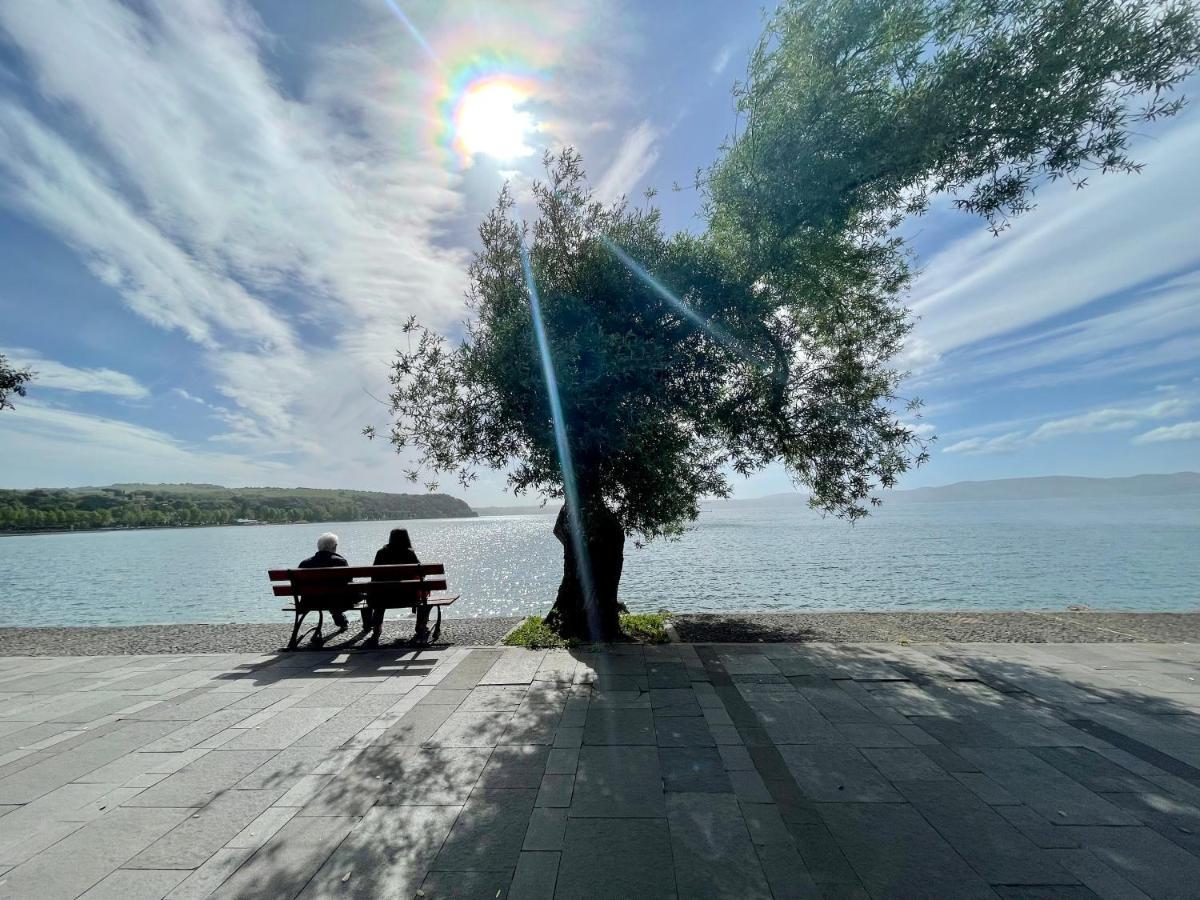 Luminoso Appartamento Sul Lago - Lake Court Anguillara Sabazia Exteriör bild
